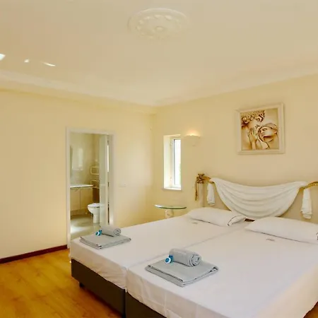 Villa 6friends, Clever Details - Quiet Area Close To A And Pinhal Golf Course Vilamoura