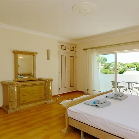 Villa 6friends, Clever Details - Quiet Area Close To A And Pinhal Golf Course *