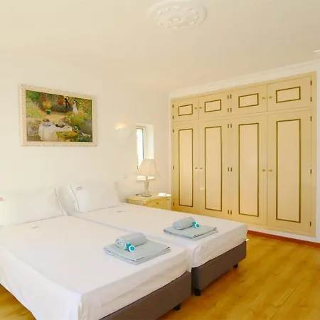 Villa 6friends, Clever Details - Quiet Area Close To A And Pinhal Golf Course *